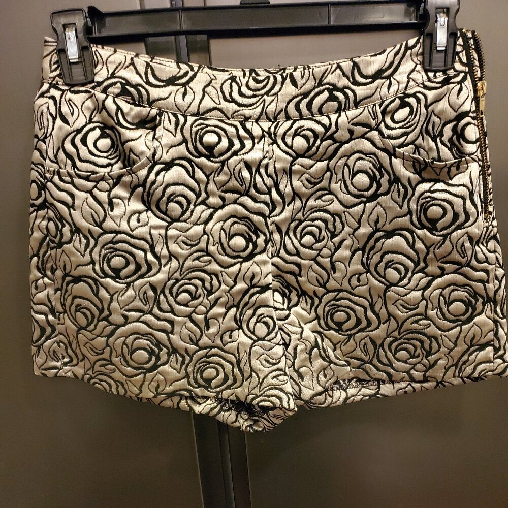 METALLIC GOLD WITH BLACK FLOWER ACCENTS - SHORTS